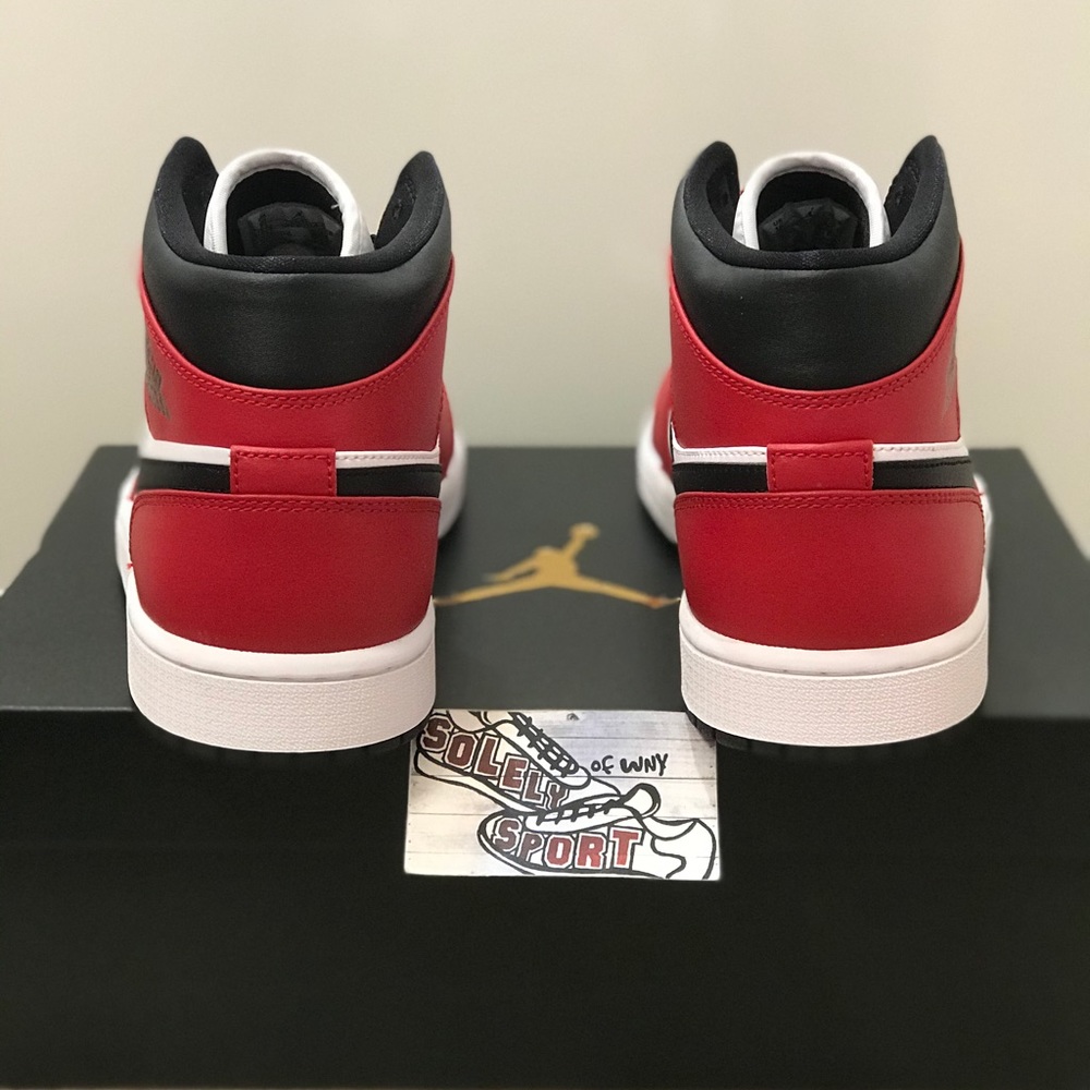 NEW Nike Air Jordan 1 Retro Mid Chicago Black Toe - Picture 6 of 8